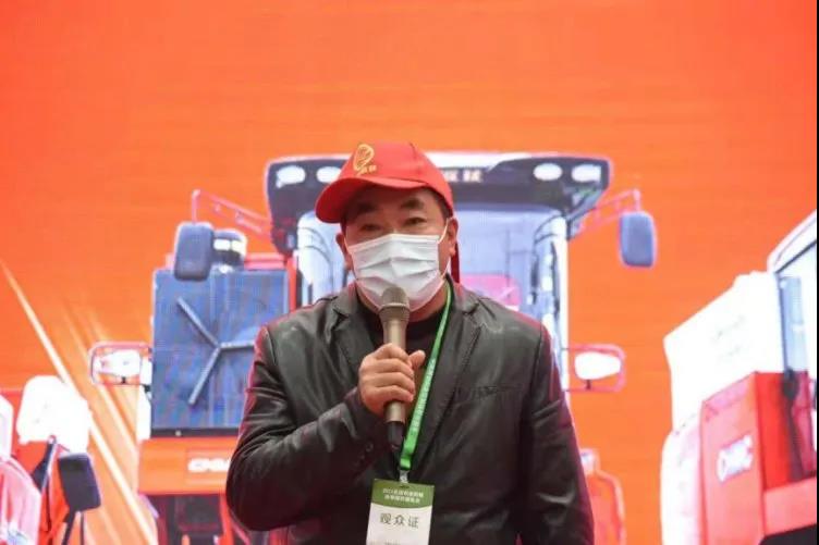 秉承“用戶
”價(jià)值理念 鄭州中聯(lián)農(nóng)機(jī)用戶俱樂(lè)部成立